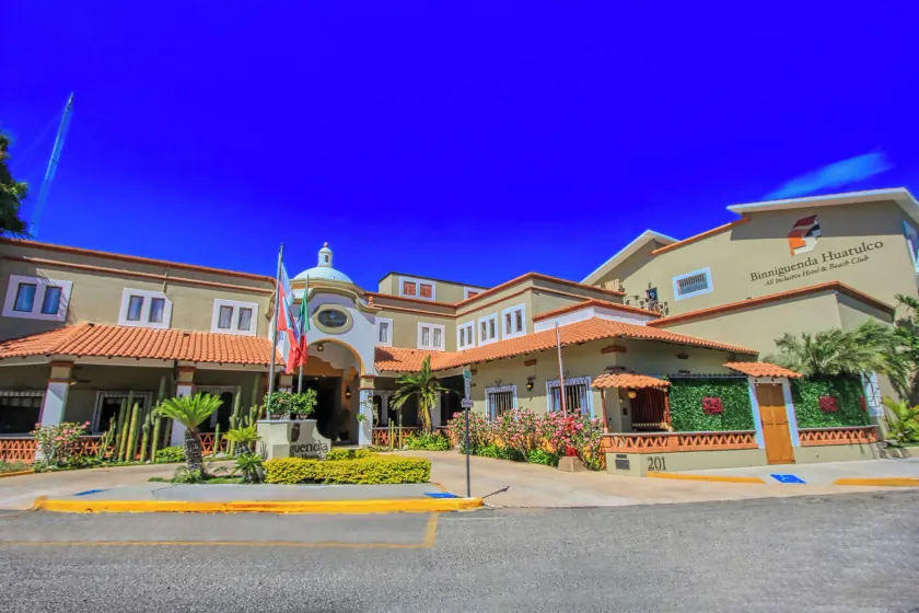 Binniguenda Huatulco & Beach Club - Image 1