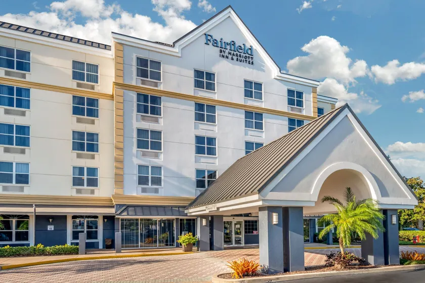 Fairfield Inn & Suites by Marriott Orlando Lake Buena Vista - Image 1