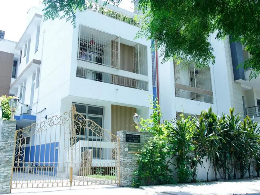 Nice Boutique Guest House In South Delhi Near Aiims,nift,srifort - Image 1