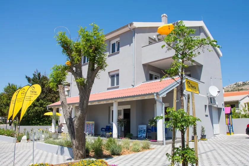 Apartment Villa Franci Pag with heating and open all year - Image 1