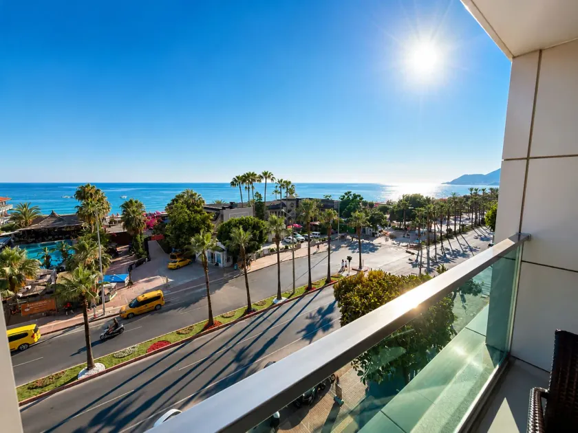 Delfino Apart Hotel - Image 1