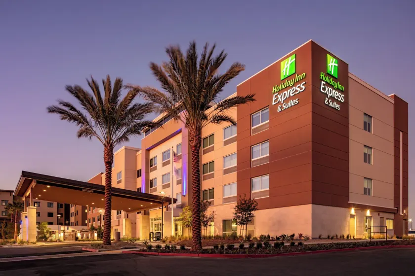 Holiday Inn Express & Suites - Moreno Valley - Riverside by IHG - Image 1