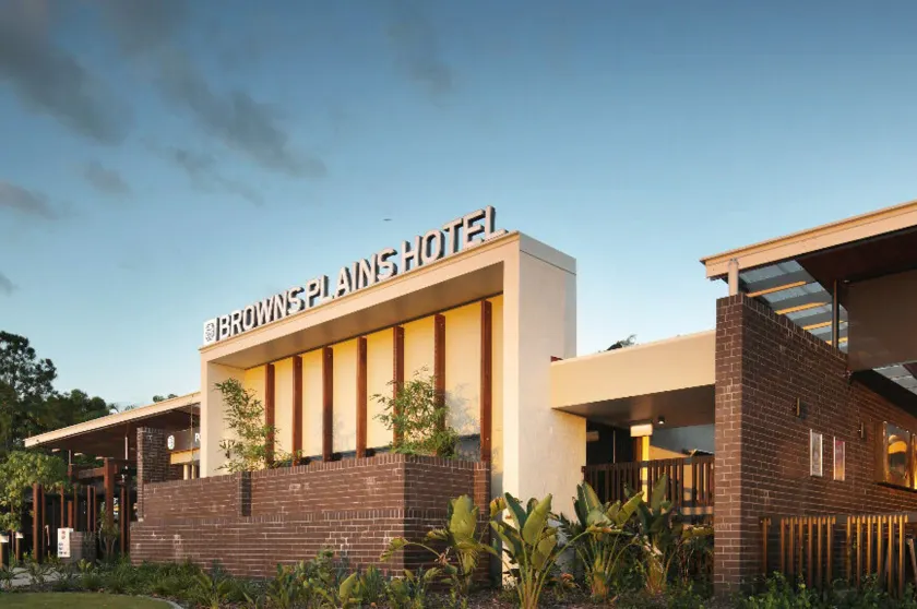 Browns Plains Hotel - Image 1