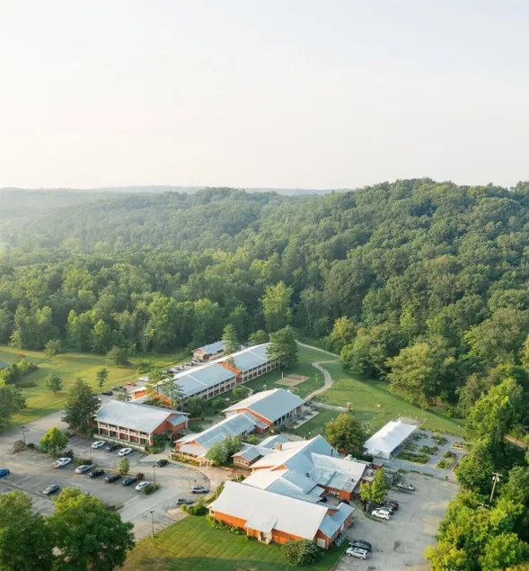 Brown County Inn - Image 1