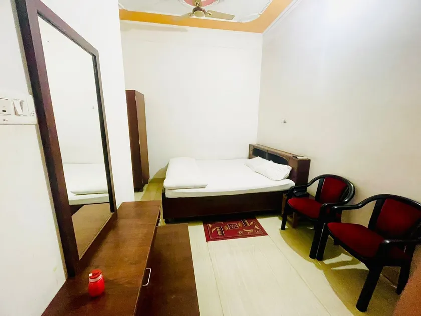 Vindhyawasini Palace - Room