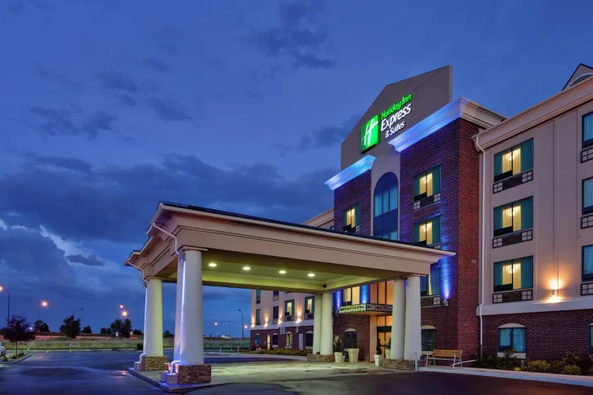 Holiday Inn Express & Suites Medicine Hat by IHG - Image 1
