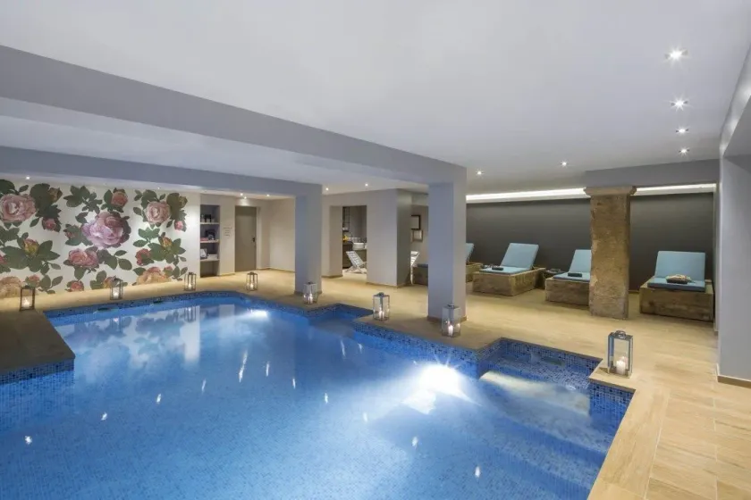 Hôtel Particulier Le 28 - Spa & Art Luxury Design - Image 1