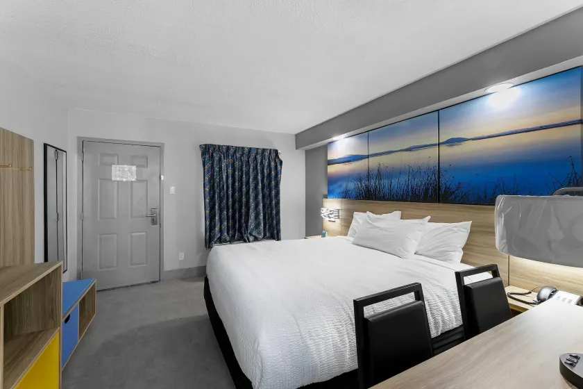 Days Inn By Wyndham San Antonio Near Lackland Afb - Image 1