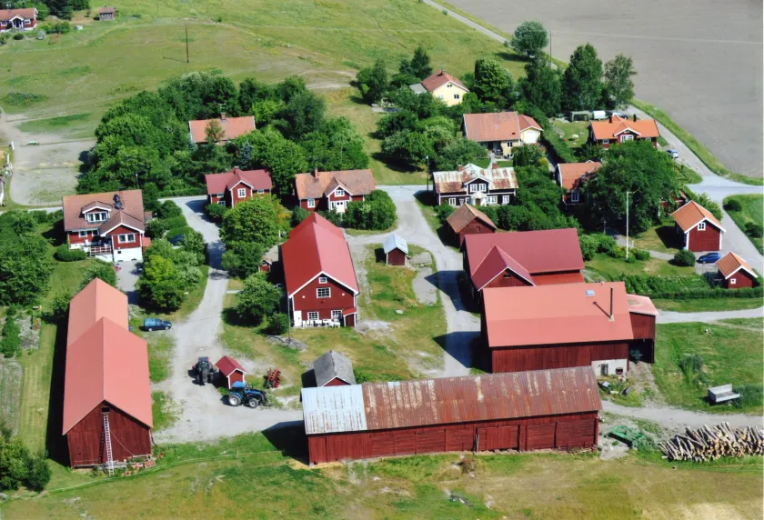 Brunnsta Gård - Image 1