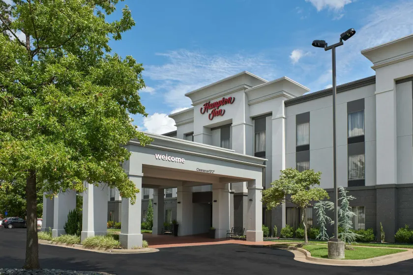 Hampton Inn Bartlesville - Image 1