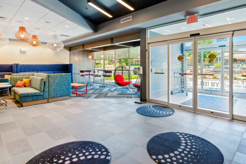 Tru by Hilton Chapel Hill - Hall