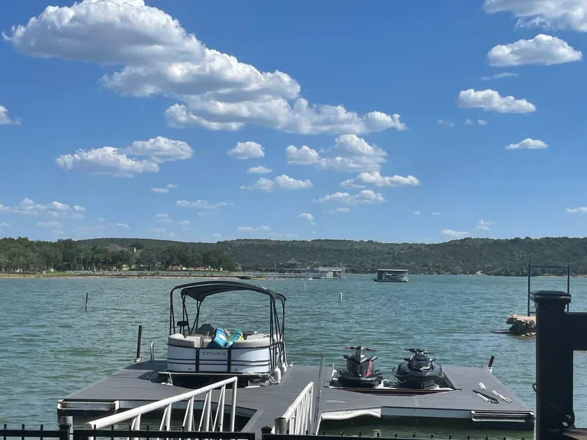 Fox Hollow Resort - Image 1
