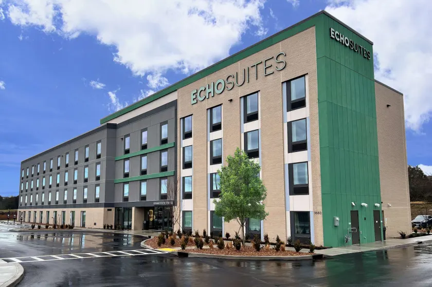 ECHO Suites Extended Stay by Wyndham Nashville/ Gallatin - Image 1