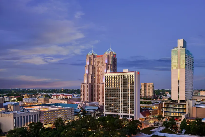 San Antonio Marriott Rivercenter on the River Walk - Image 1