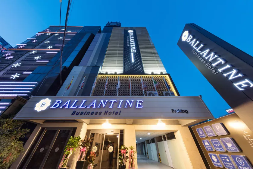 Ballantine Business Hotel - Image 1