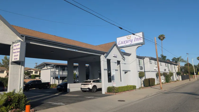 Luxury Inn Los Angeles - Norwalk - Image 1