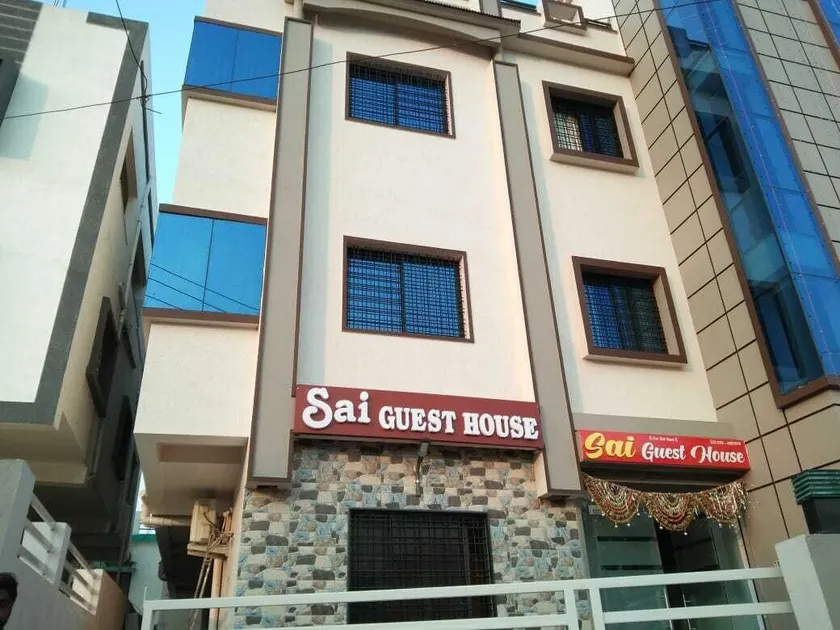 Hotel Sai Guest House - Image 1