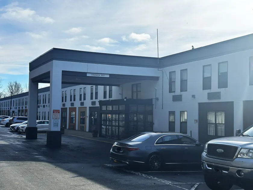 Red Roof Inn & Suites Middleborough - Image 1