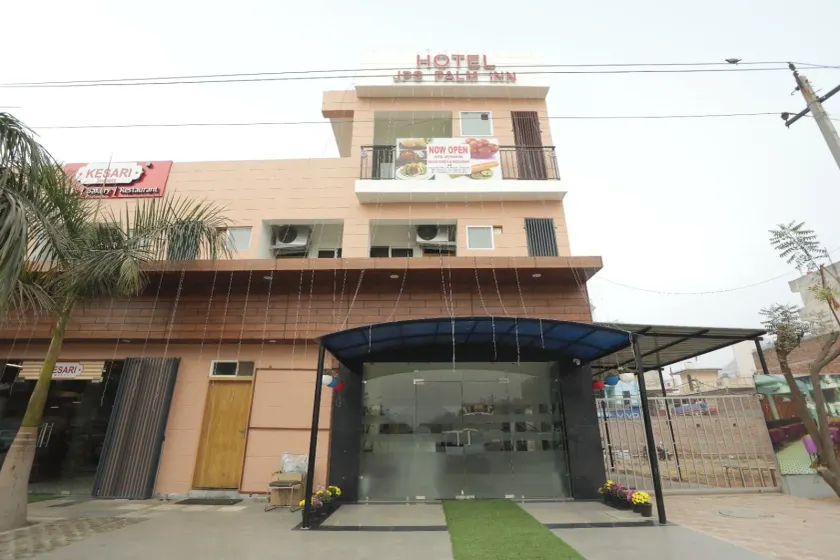 hotel jps palm inn - Image 1