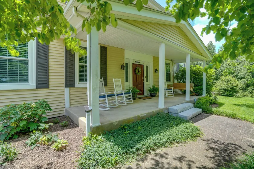 Bourbon Country Escape! Spacious Home w/ Fire Pit - Image 1