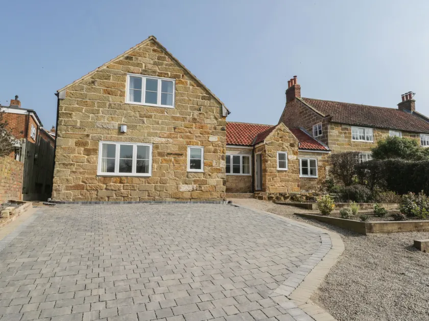 Rose Cottage - Image 1