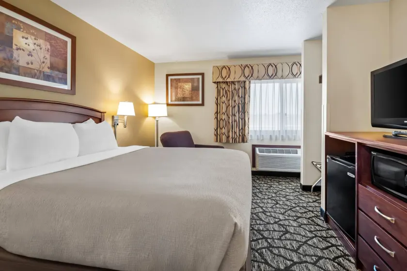 Quality Inn La Crosse North - Image 1