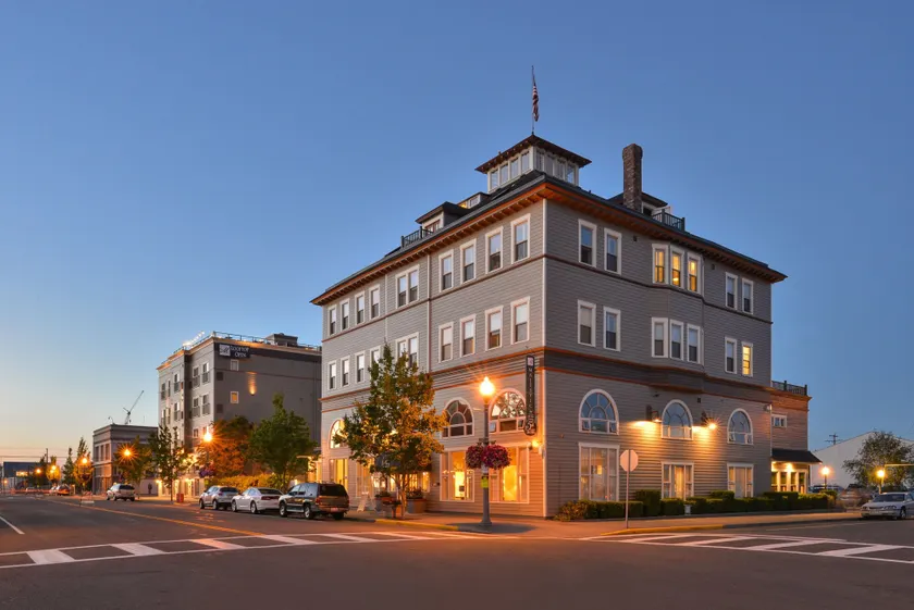 Majestic Inn and Spa - Image 1