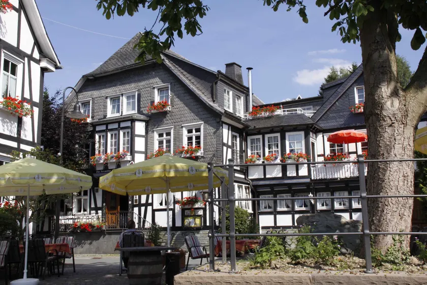 Landhotel Albers - Image 1