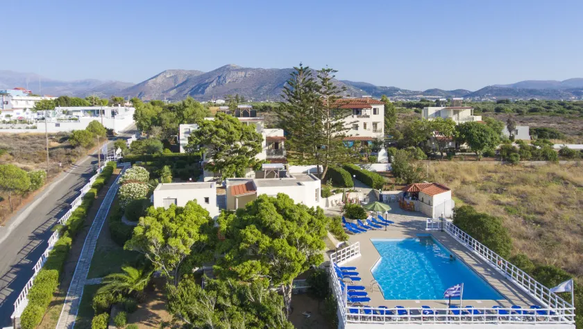 Panorama-Seaview Studios & Apartments - Image 1
