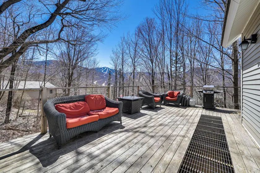 Jeffersonville Home w/ Deck Near Hiking & Climbing - Image 1