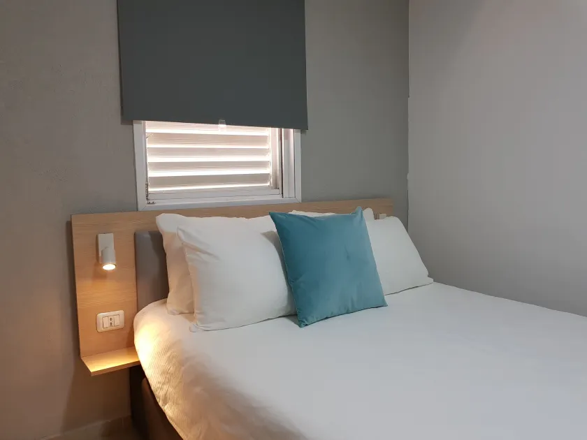 Airport Guest House - Image 1
