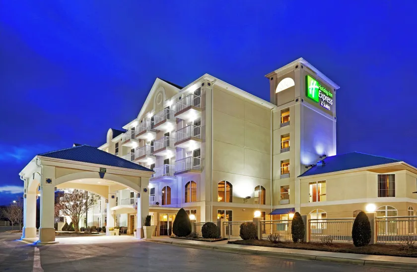 Holiday Inn Express & Suites Asheville SW - Outlet Ctr Area by IHG - Image 1