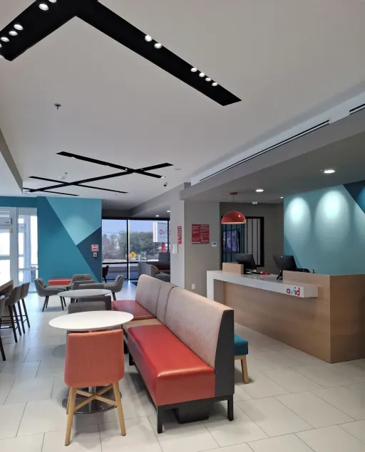 Avid Hotel Querétaro Centro Sur by IHG - Lobby