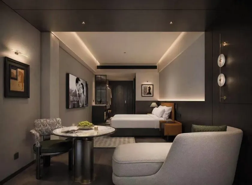 Cavalier Hotel Chongqing - Image 1