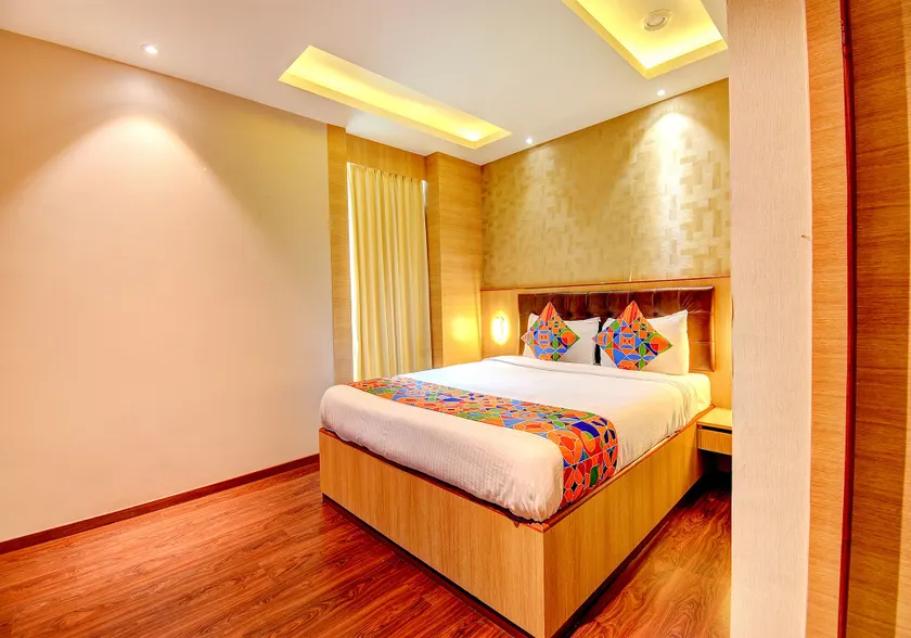 S Comfort Inn - Image 1