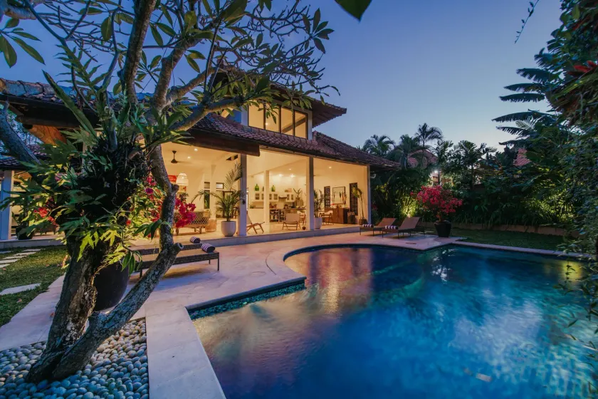Villa Eight - Image 1