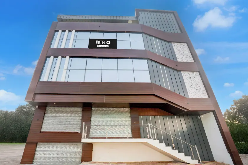 Hotel O Kalyanpur Near IIT Kanpur - Image 1
