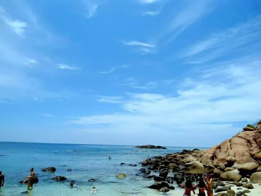 Nilaveli Beach Rooms - Image 1