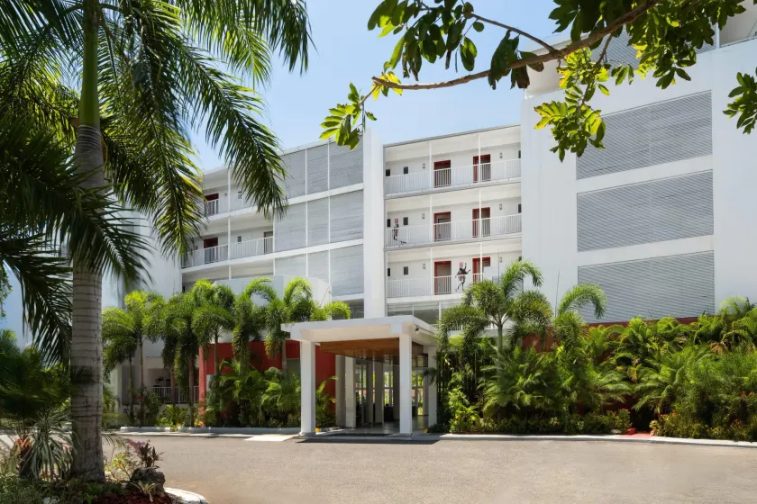 Grand Decameron Cornwall Beach, A Trademark All-Inclusive Resort - Image 1