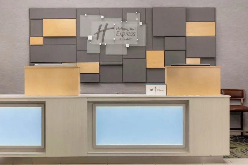 Holiday Inn Express & Suites Las Vegas SW Springvalley by IHG - Reception