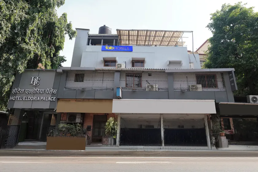 Fabhotel Eldoria - Image 1