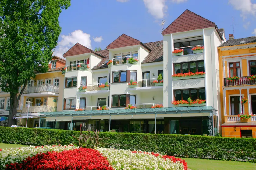 Cafe Schneidewind - Image 1