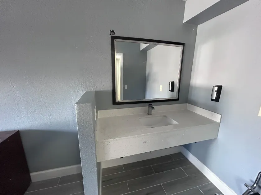 Airport Motor Inn - Chambre