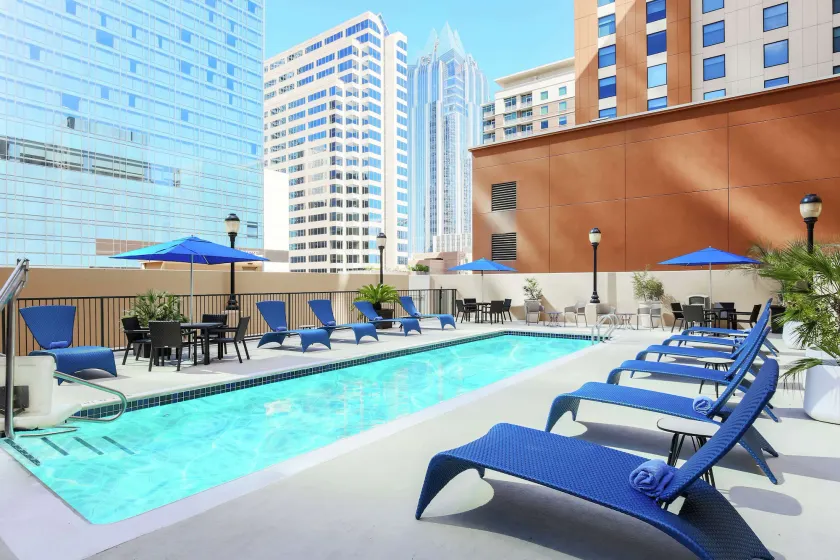 Hampton Inn & Suites Austin Downtown - Image 1