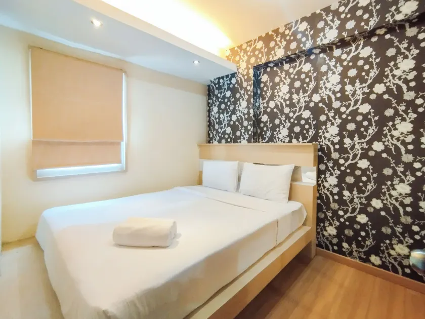 Best Deal and Comfy 1BR Apartment Gateway Ahmad Yani Cicadas By Travelio - Image 1