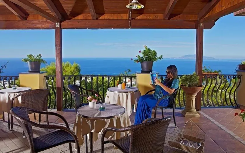 Monte Solaro Bed & Breakfast - Image 1