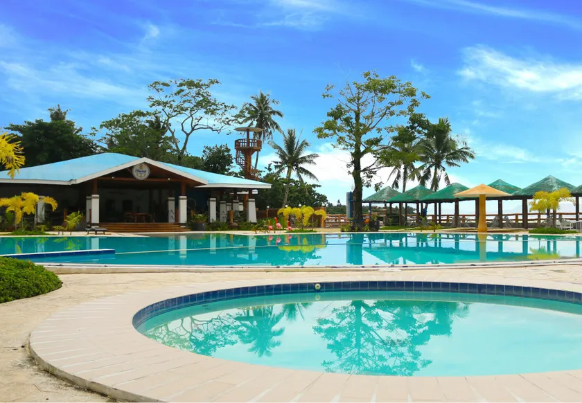 Aquazul Hotel and Resort - Image 1