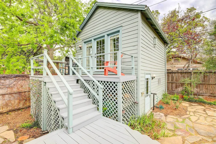 Pet-Friendly Garden Studio in Woodland Heights! - Image 1