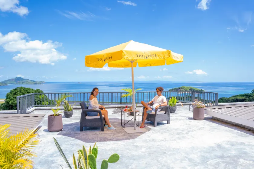 Kolibri Holiday Apartments - Image 1