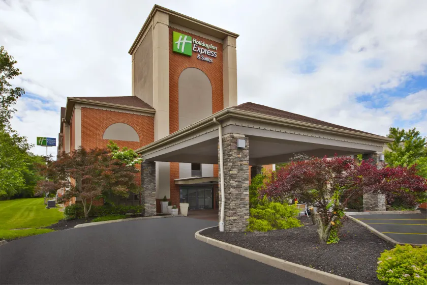 Holiday Inn Express & Suites Milford by IHG - Image 1